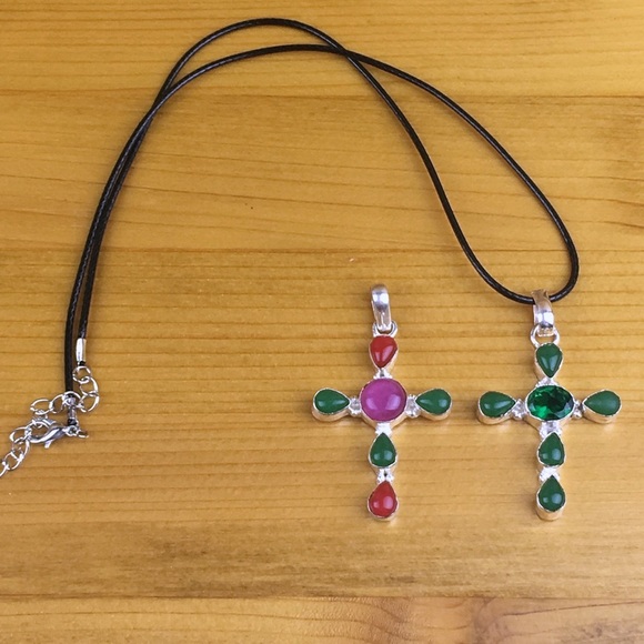 New Pair of Mixed Onyx Stone Handmade Silver Overlay Cross Pendants - Picture 2 of 8